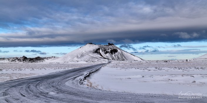 Saxhóll Crater