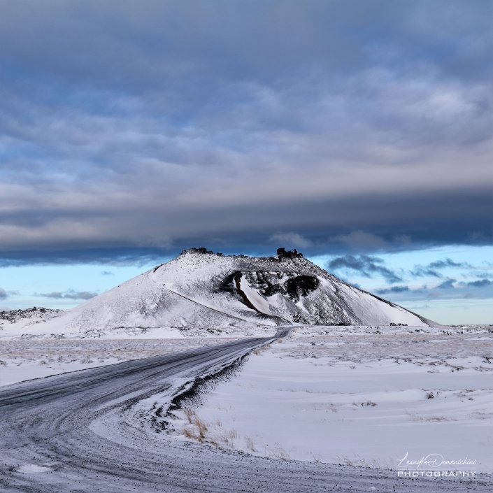 Saxhóll Crater