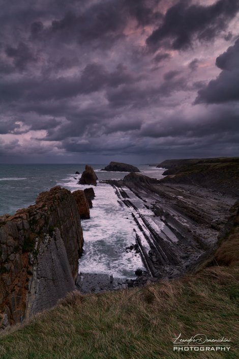 Urros de Liencres, Cantabria, Spain - Aspect ratio: 2:3, Vertical Urros de Liencres