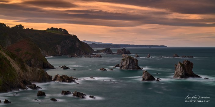 Playa del Silencio, Asturias, Spain - Aspect ratio: 2:1, Panorama Playa del Silencio