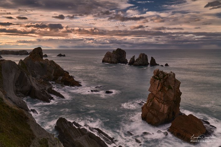 Urros de Liencres, Cantabria, Spain - Aspect ratio: 3:2, Traditional Urros de Liencres