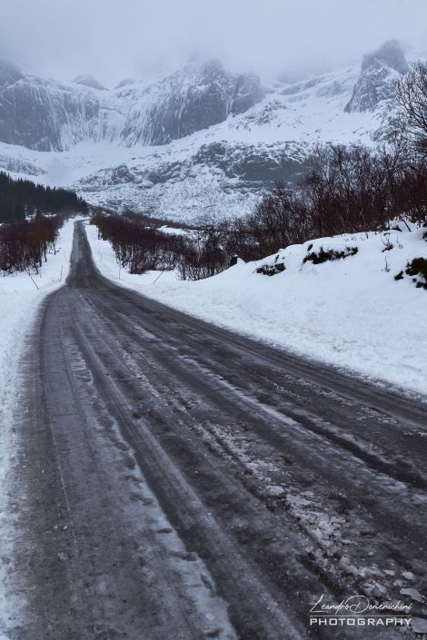 Road to Nusfjord