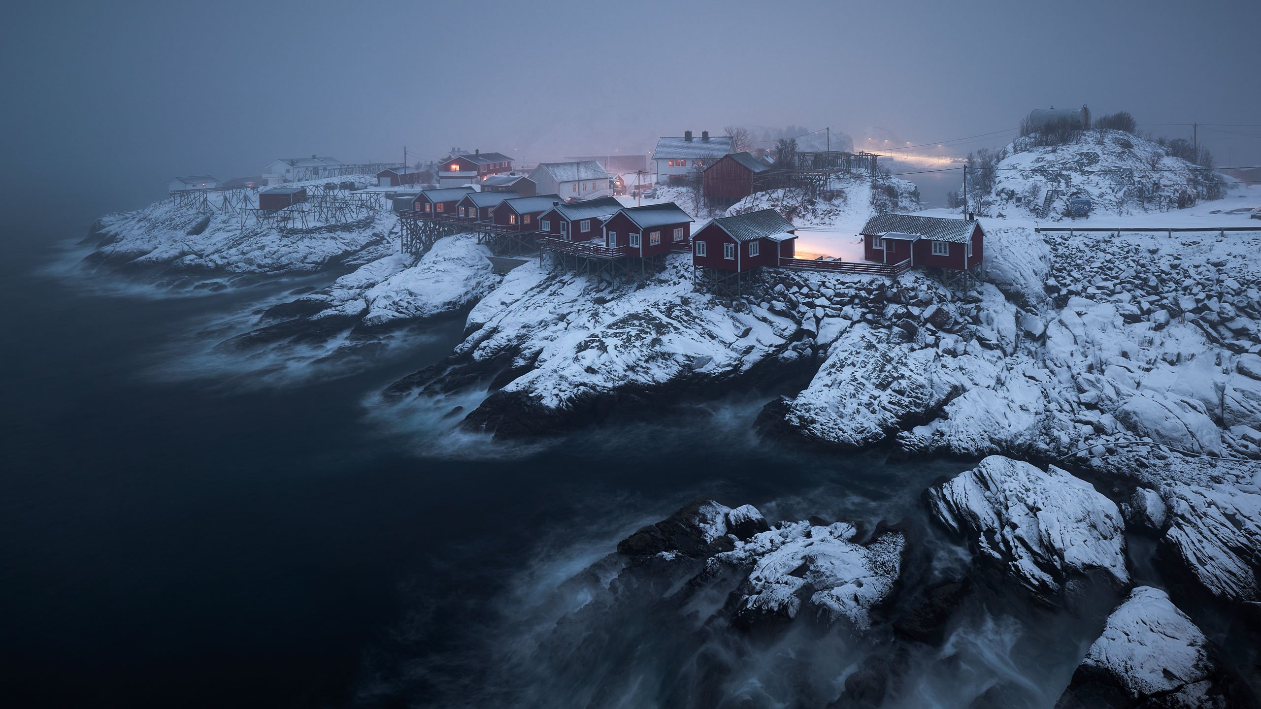Hamnøy in the storm